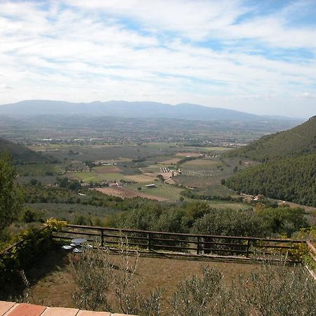 Agriturismo Istrice Innamorato Кампело сул Клитуно Екстериор снимка