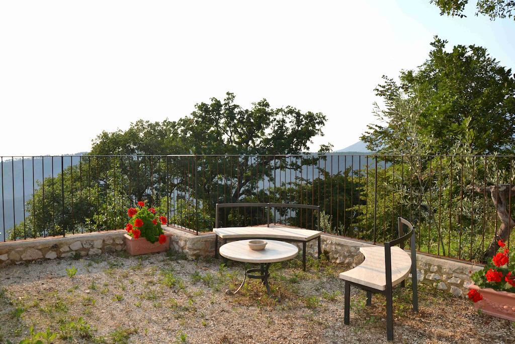 Agriturismo Istrice Innamorato Кампело сул Клитуно Стая снимка